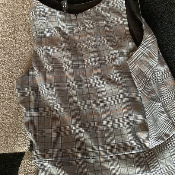 Design lab by loard& Taylor beautiful ruffle dress size 6 - Picture 5 of 5